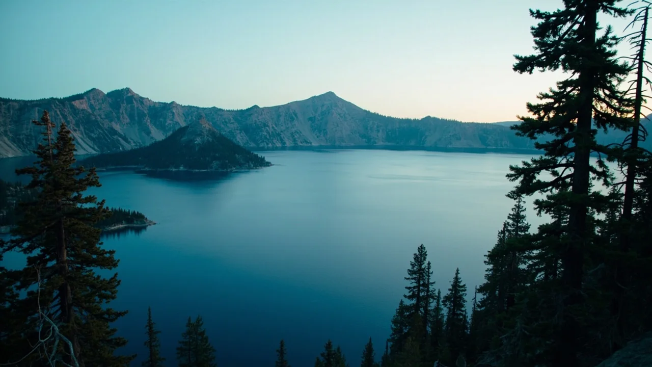 Crater Lake National Park 主题封面图